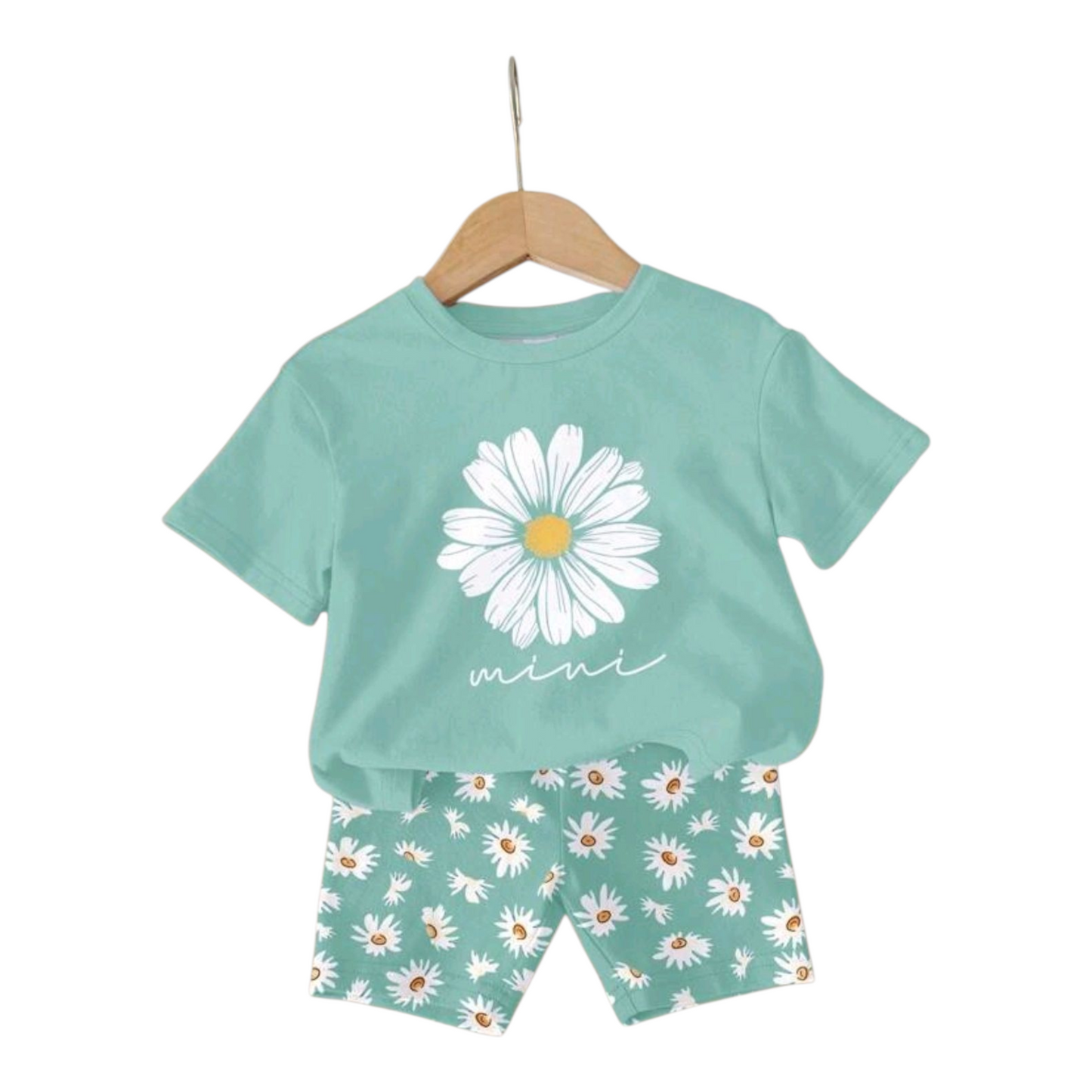 SHEIN Baby Girl Casual Minimalist Crew Neck Short Sleeve T-Shirt And Skinny Shorts Set, Suitable For Spring/Summer -(6-9M)