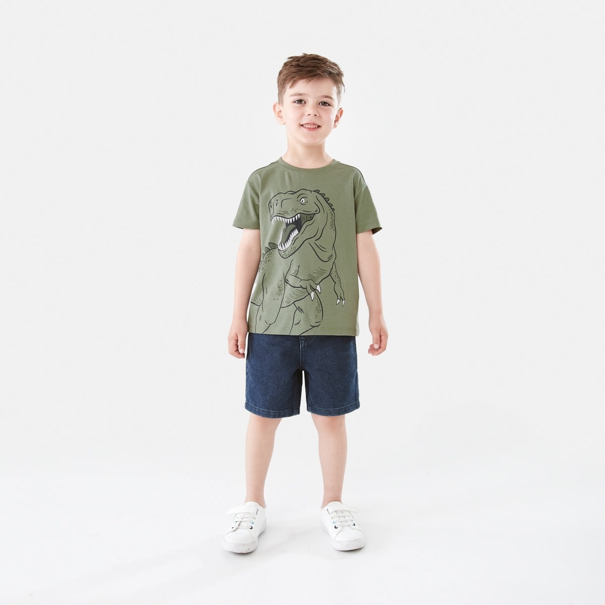 Chest Print T-shirt -(size 2-3Y)