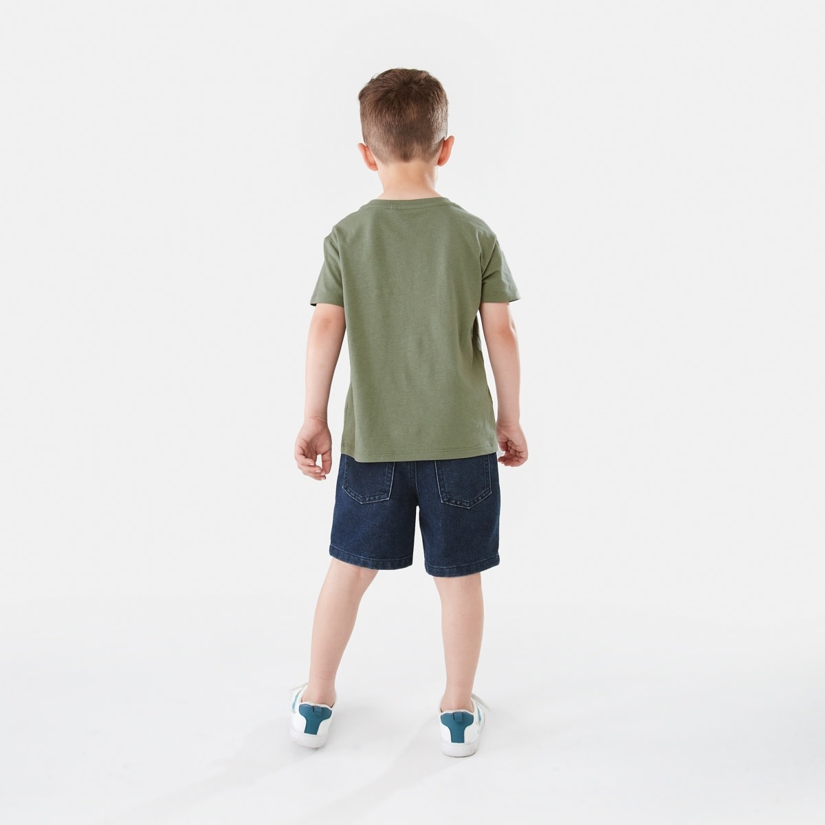 Chest Print T-shirt -(size 2-3Y)