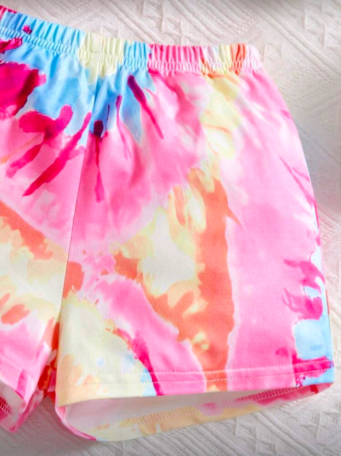 SHEIN 2pcs/Set Baby Girl Round Neck Short Sleeve Top And Elastic Waist Shorts, Suitable For Summer