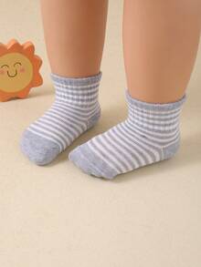 24/12/5 Pairs Grey Series Baby Socks, Striped, Pentagram, Cartoon, Dinosaur Patterns. Simple Casual Style, Matching All Outfits, Suitable For All Seasons. Baby Socks, Newborn Essentials, Infant Socks, Toddler Socks.