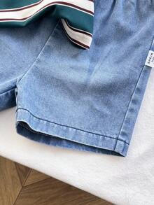 SHEIN Playful Pals 3-Year-Old Baby Boy Blue White Stripe Summer Casual Page Boy Outfit,Includes Cartoon T-Shirt And Light Blue Denim Shorts,Cute Children's Everyday Wear