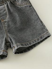 2pcs/Set Baby Boy Summer Casual Beach Vacation Green Pattern T-Shirt And Black Denim Shorts Set