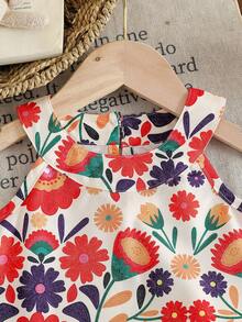 SHEIN 2pcs/Set Toddler Girls' Bohemian Floral Print Halter Sleeveless Top & Shorts Set