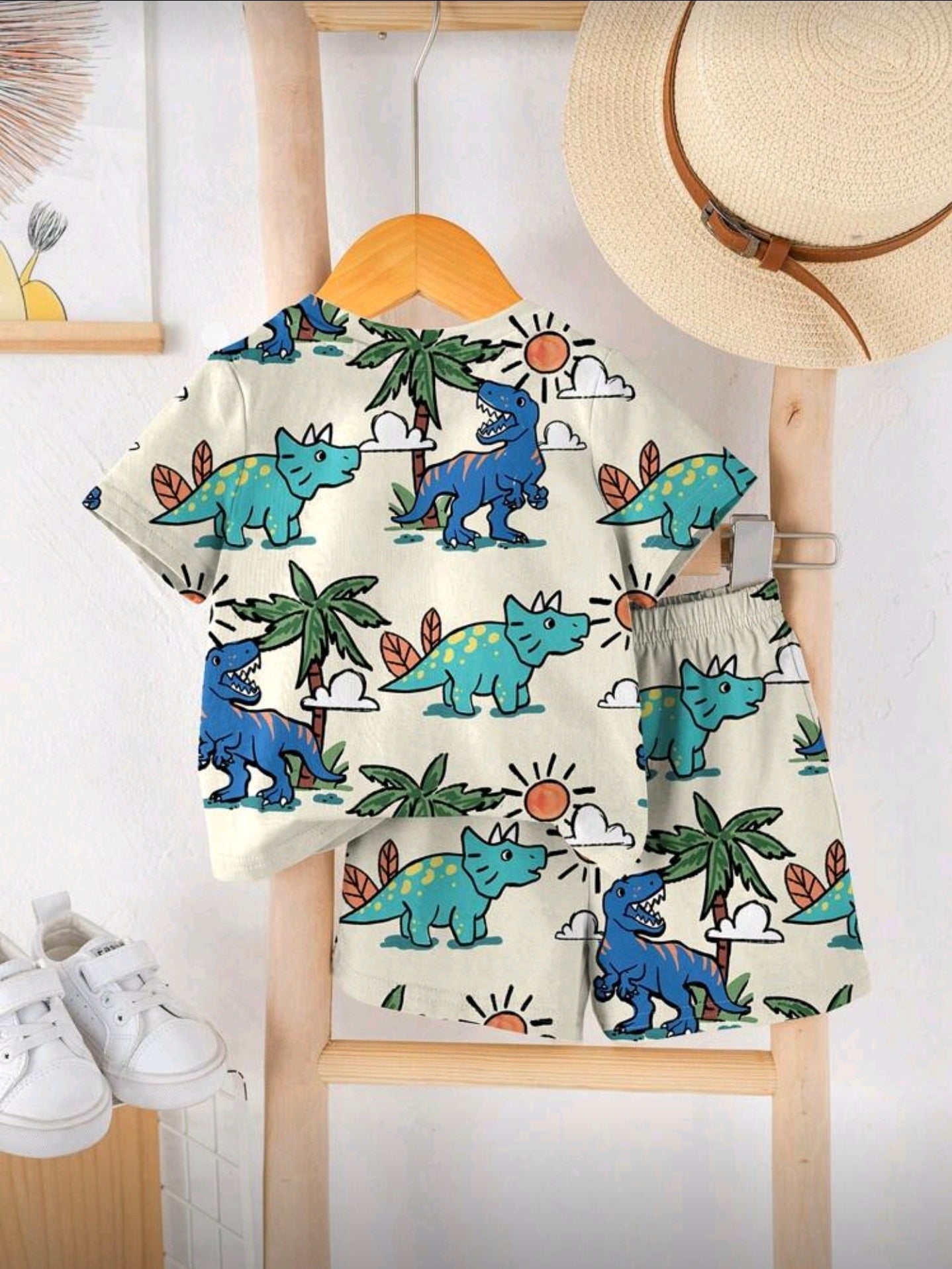 SHEIN 2pcs/Set Baby Boy Casual Cartoon Dinosaur Pattern Round Neck Short Sleeve T-Shirt And Shorts Set