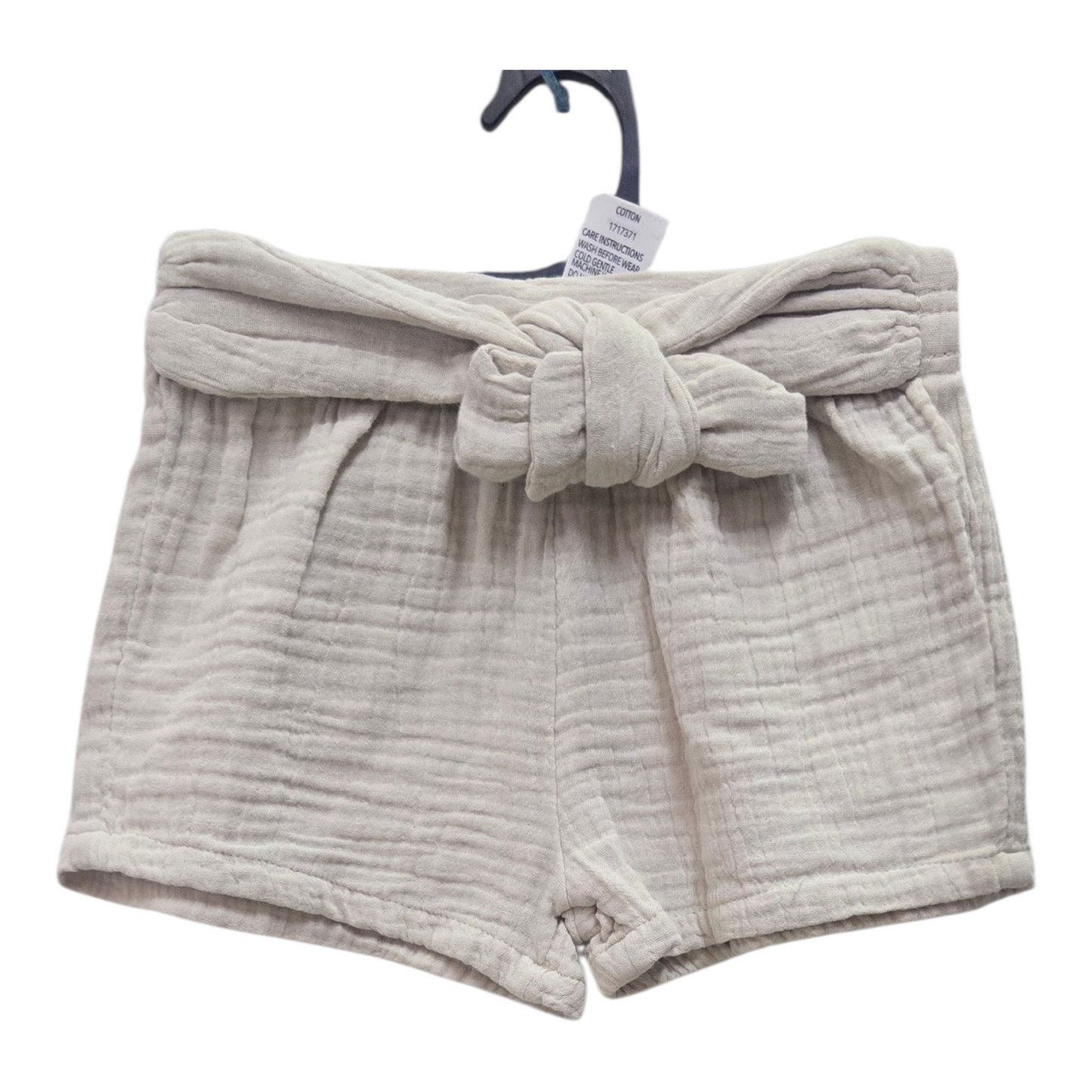 Belted crinkle shorts