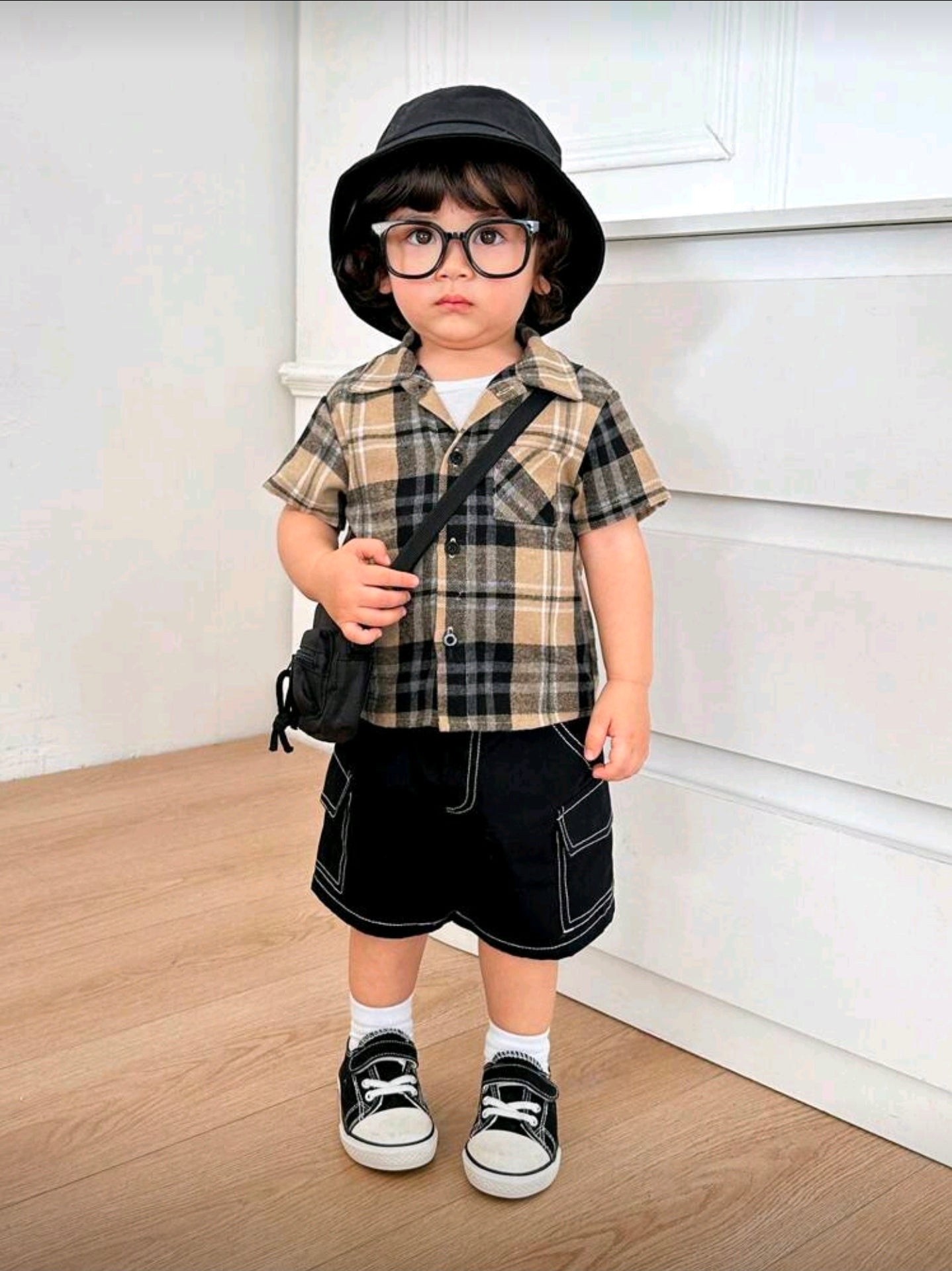 SHEIN Baby Boy Casual Khaki Plaid Collar Short Sleeve Shirt , Suitable For Spring & Summer Indoor And Outdoor Wear