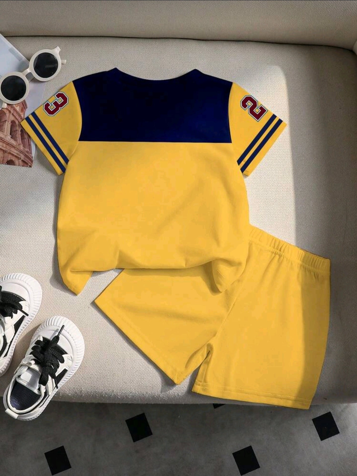 SHEIN Playful Pals 1 Set Baby Boys Casual Fashion Collegiate Sports Style Number 23 & California Letter Print Contrast Stripe Round Neck Short Sleeve T-Shirt And Shorts Set