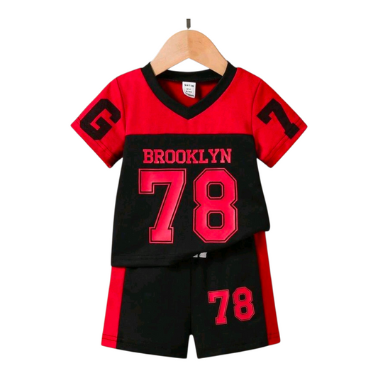 SHEIN Baby & Toddler Boys' V-Neck Short Sleeve T-Shirt And Printed Sports Shorts Outfit, Casual Sportswear Suitable For Daily Wear, Sports Watching, Summer