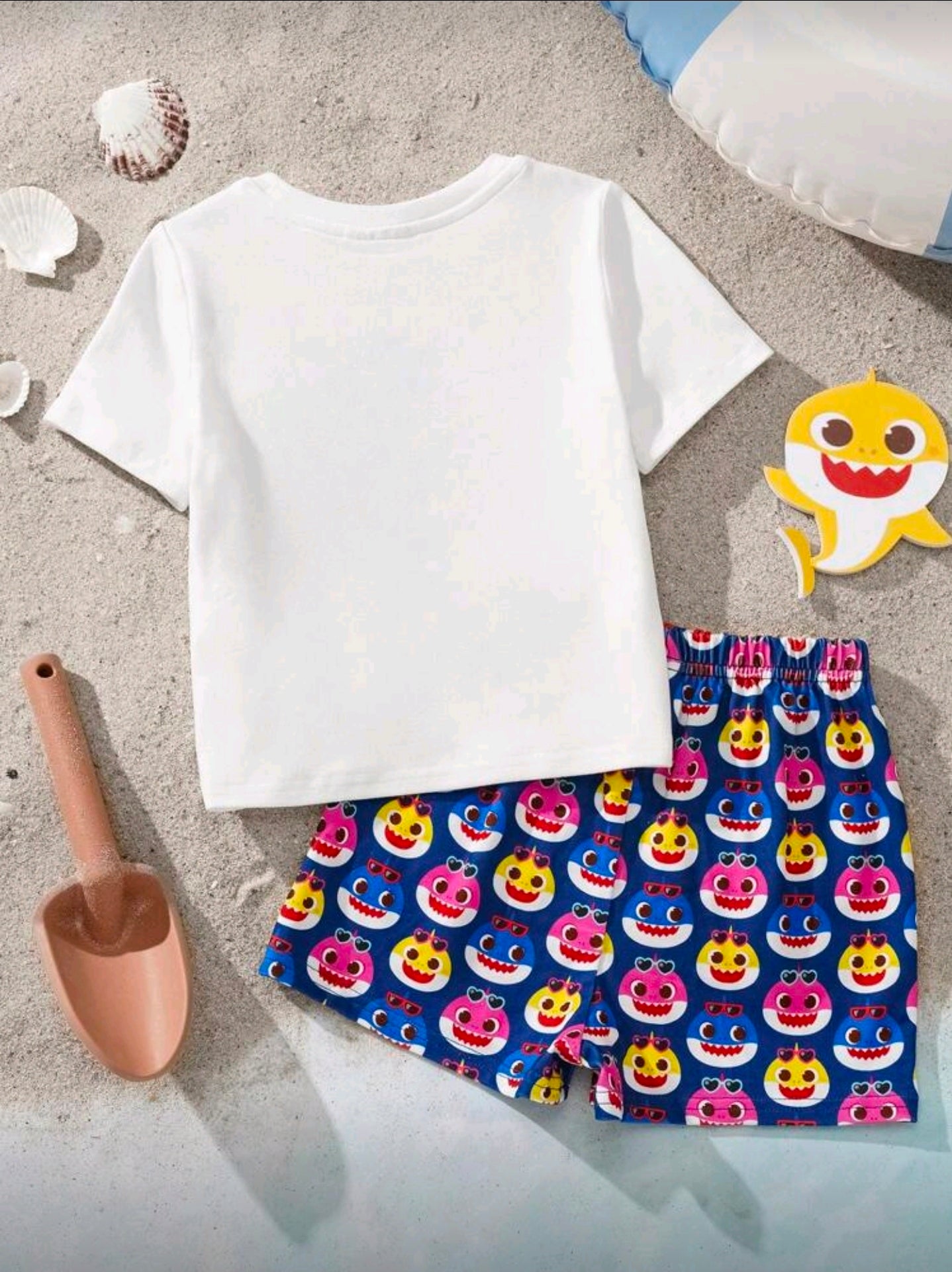 BABY SHARK X SHEIN Baby Boy Summer Vacation Shark Print White Casual Matching Short Sleeve T-Shirt And Loose Shorts Set