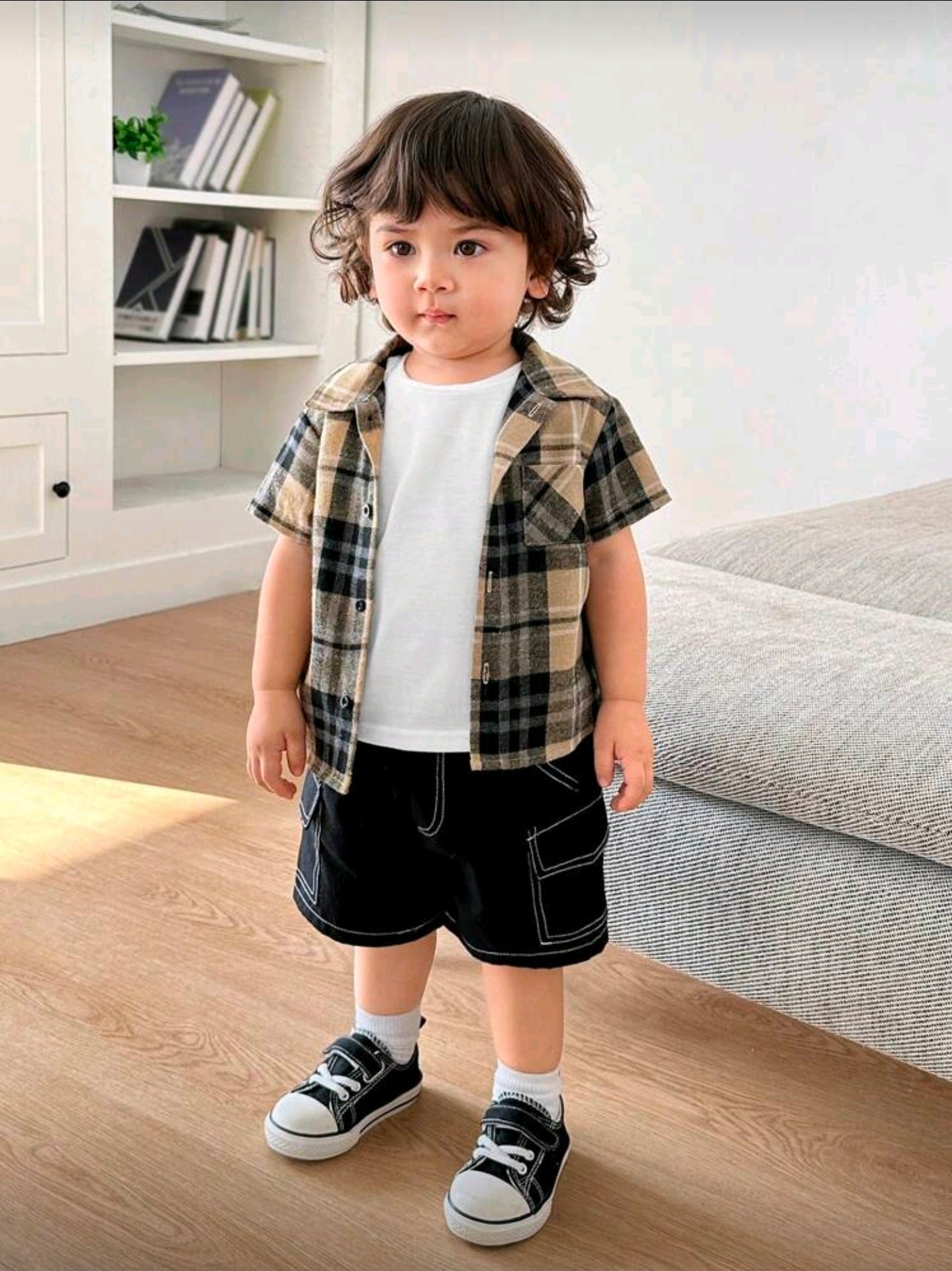 SHEIN Baby Boy Casual Khaki Plaid Collar Short Sleeve Shirt , Suitable For Spring & Summer Indoor And Outdoor Wear