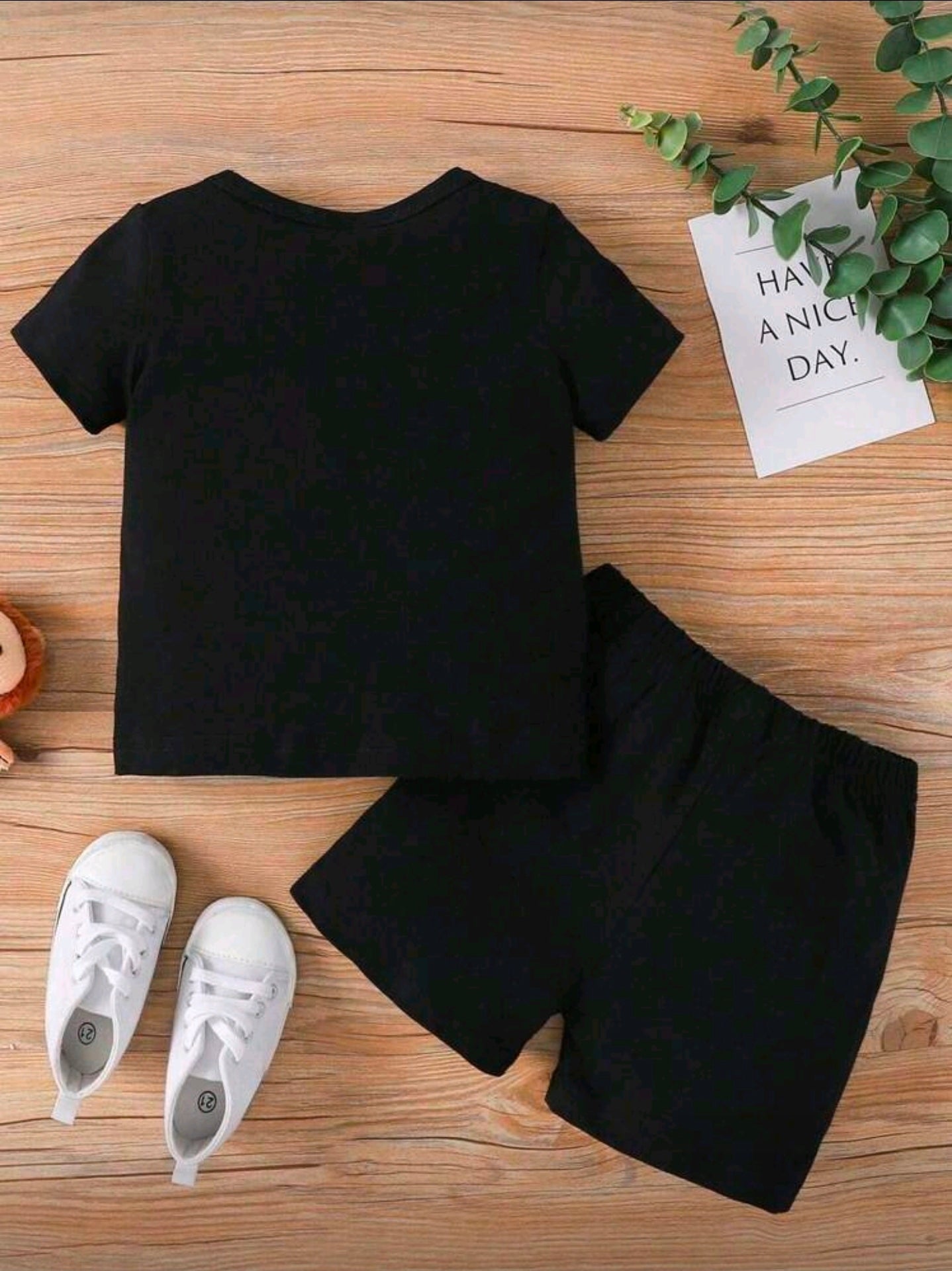 GraphicGems 2pcs Toddler Boys' Casual Creative Colorful Splash Ink Letter Graphic Print Short Sleeve T-Shirt And Shorts Set